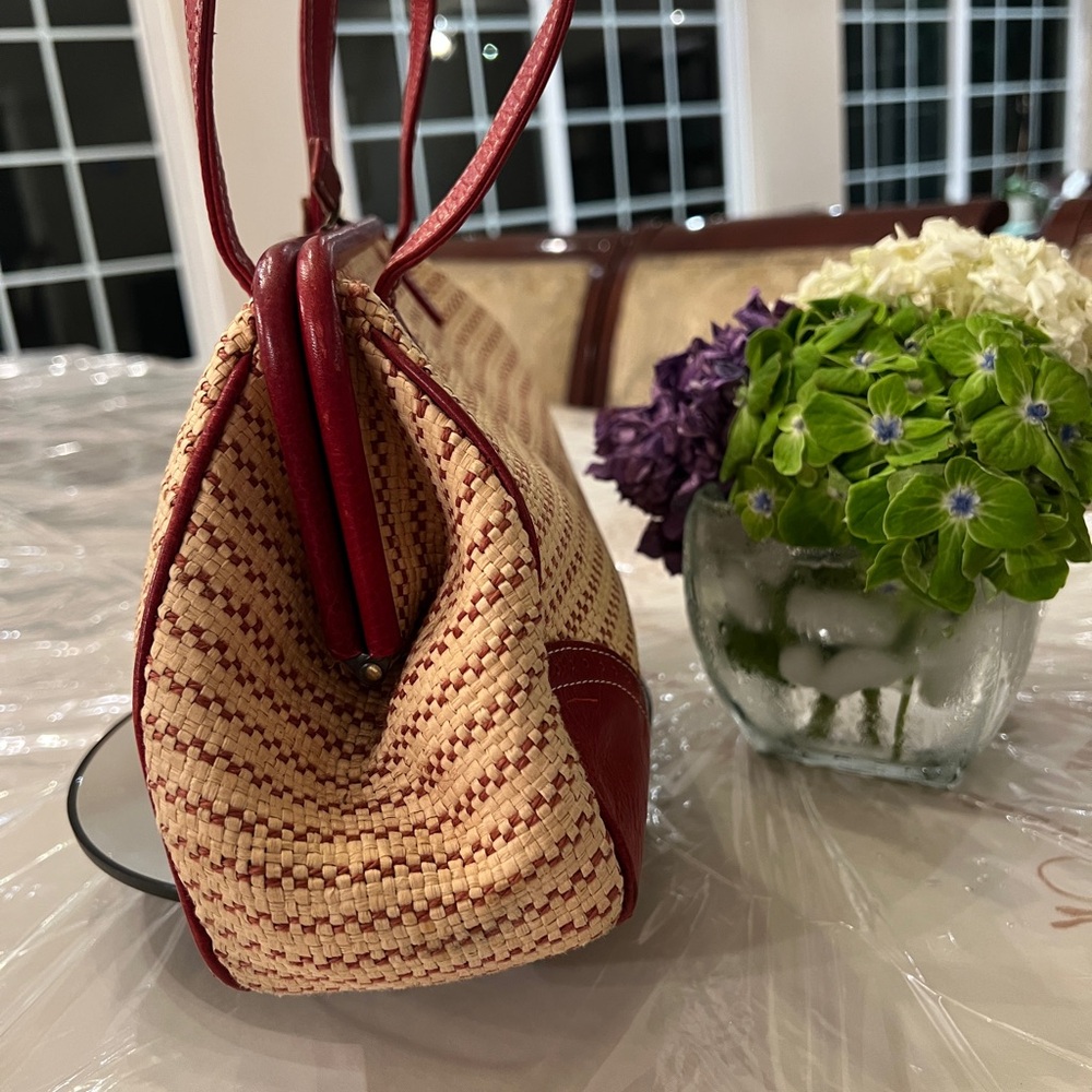 Vintage Isabella Fiore Floral Appliqué Woven Handbag – Unique Statement Bag - Picture 6 of 10
